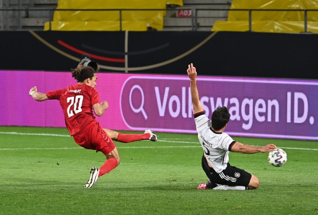 Đức và Đan Mạch hòa nhau với tỉ số 1-1 trong trận đấu giao hữu